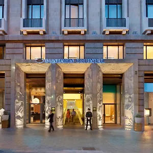 Mandarin Oriental, Hotel